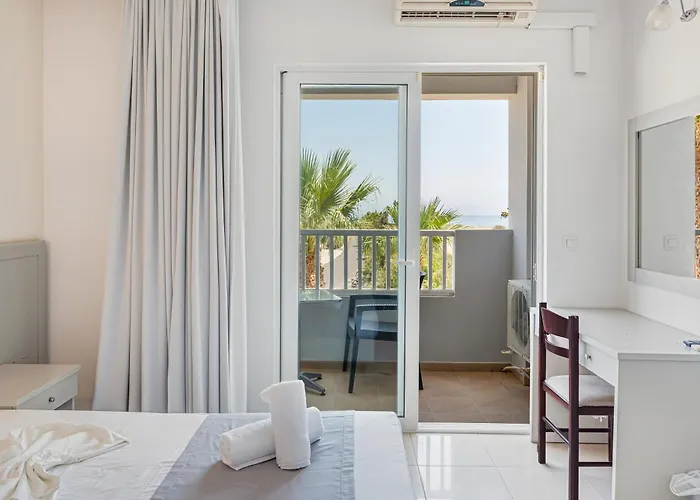 Evripides Triple 2 Apartmán