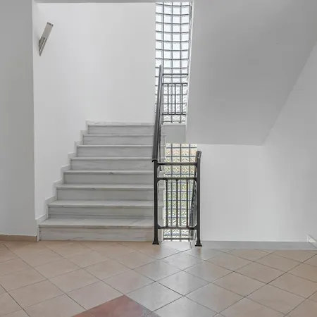 Apartment Evripides Triple 2